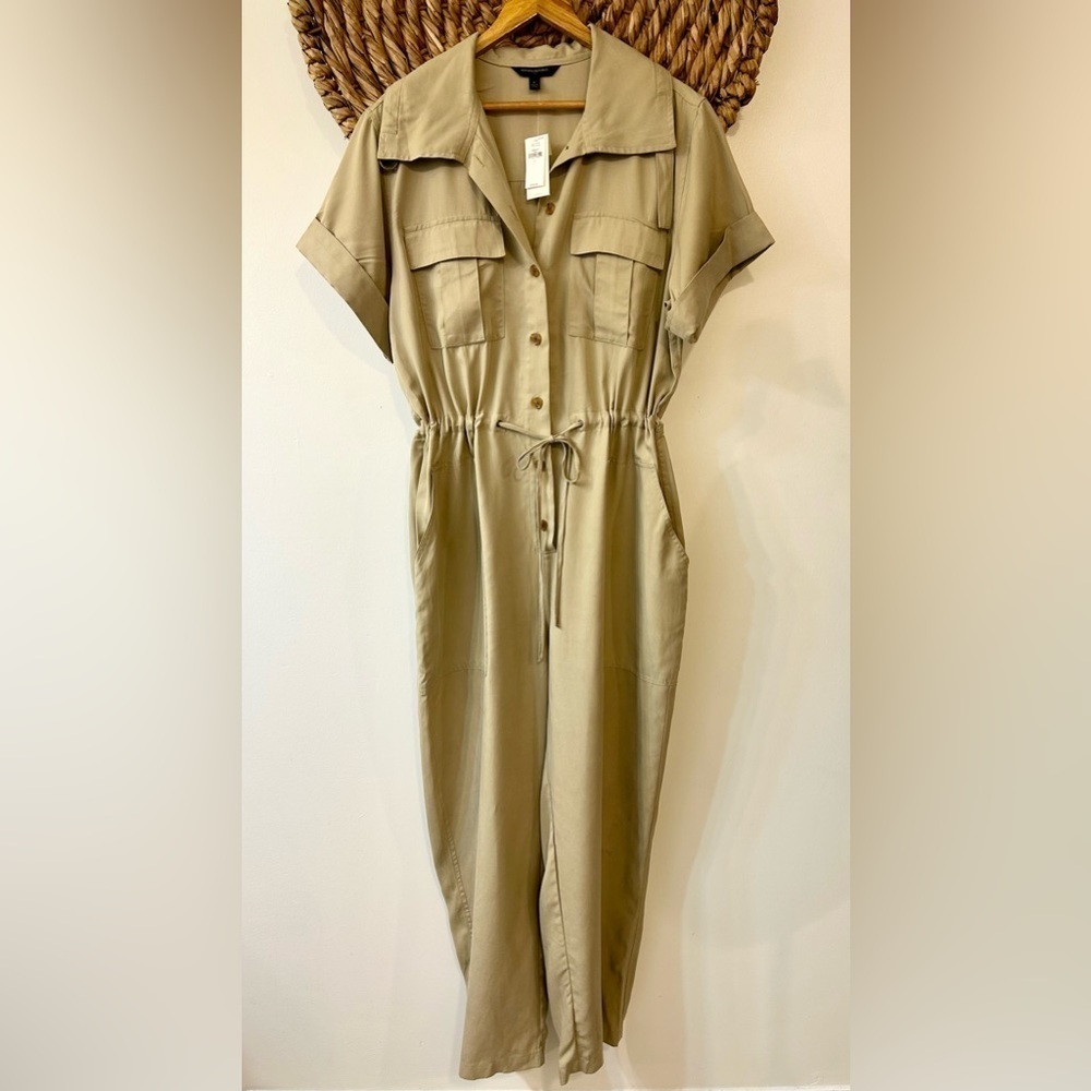 NWT Banana Republic Utility Jumpsuit in Maverick Tan Size Large - Picture 12 of 15